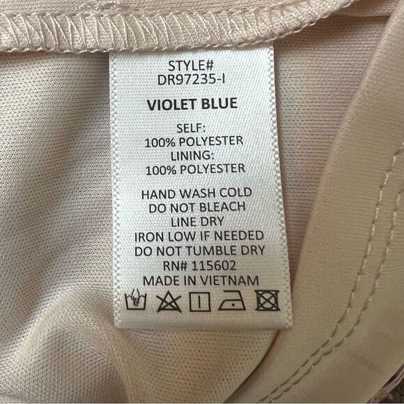 Lush Clothing Isabella Smocked Waist Floral Mini Dress, Size Large - Picture 12 of 16